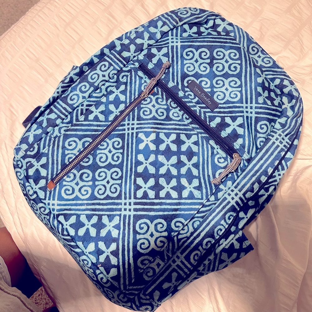 Vera Bradley backpack! Brand new and no flaws!!